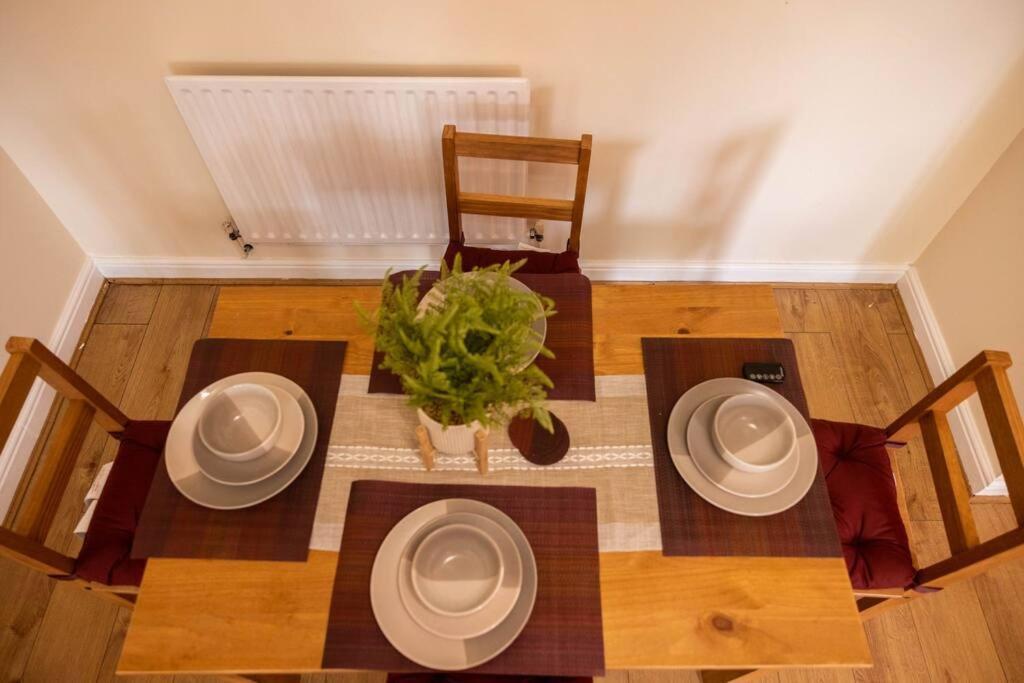 3 Bedrooms House-Sofabed-Parking-Bbqstove-Garden Londra Exterior foto