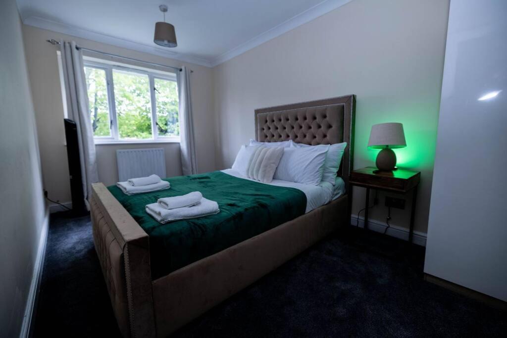 3 Bedrooms House-Sofabed-Parking-Bbqstove-Garden Londra Exterior foto